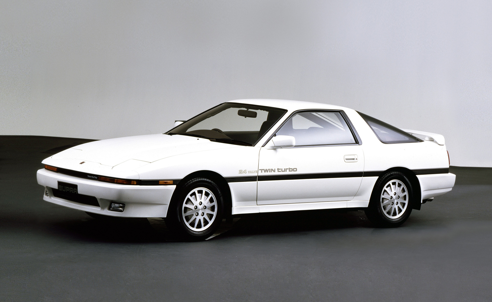 トヨタ、「スープラ」を新発売 | トヨタ | グローバルニュースルーム