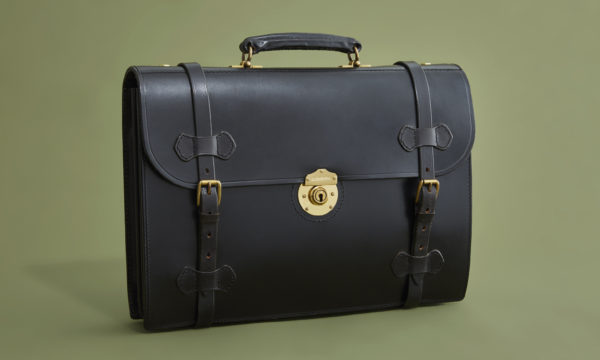 フラップ付きブリーフケース（3室タイプ） 全1色 | ブライドルレザーの