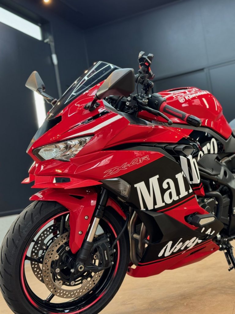 ZX4R | 作業実績ギャラリー | バイク塗装・コーティング Glanz