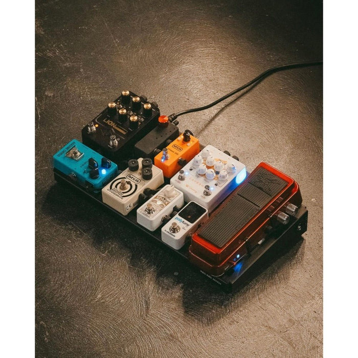 Lee Custom Amp | 12AX7BB | Tube Driven Buffer & Preamp | Black