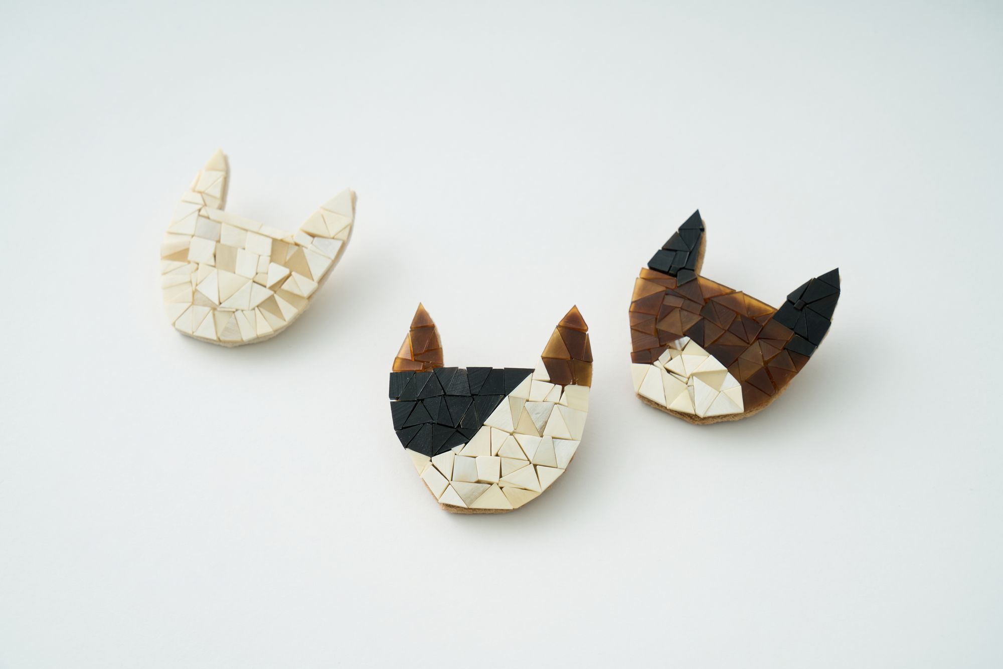 anone-anone ブローチ -水牛タイプ- - minä perhonen