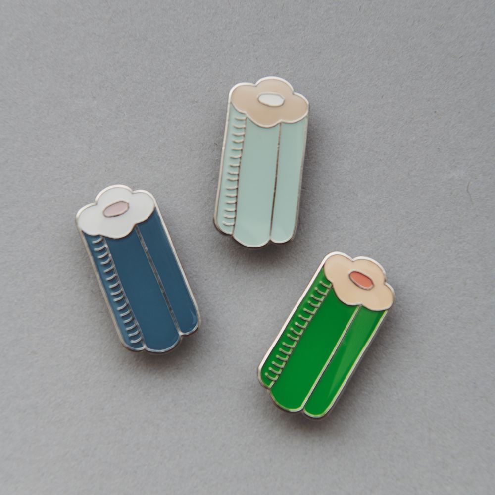 flower step ブローチ - minä perhonen