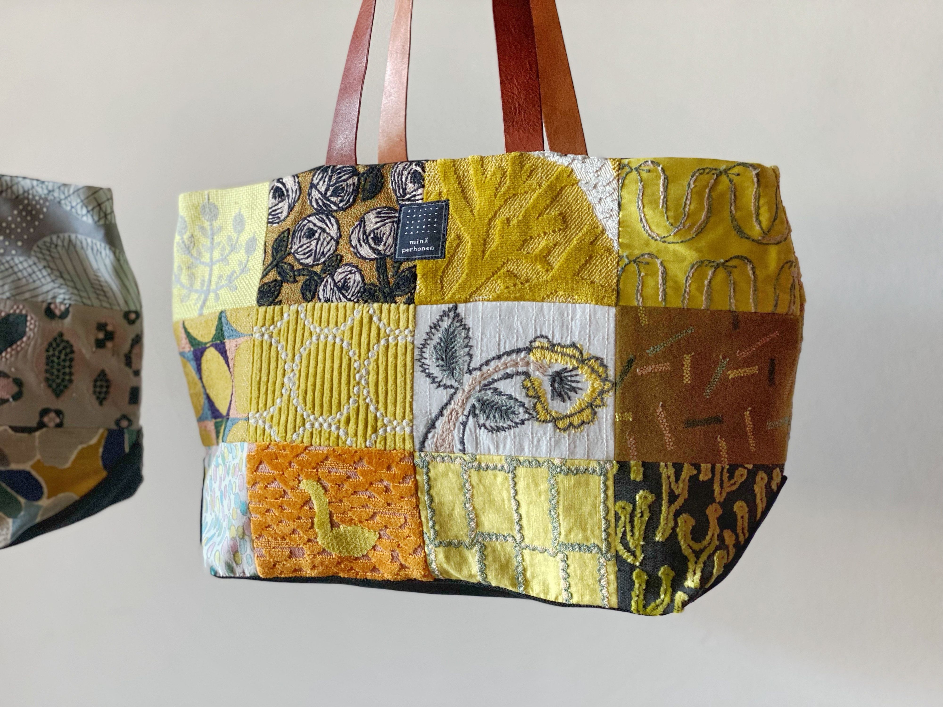 piece, bag 特別カラー発売のお知らせ。1月15日～ - minä perhonen