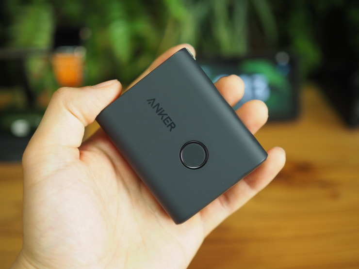 Anker 521 Power Bank レビュー】M1/M2 MacBook Airの最強の右腕。1台2