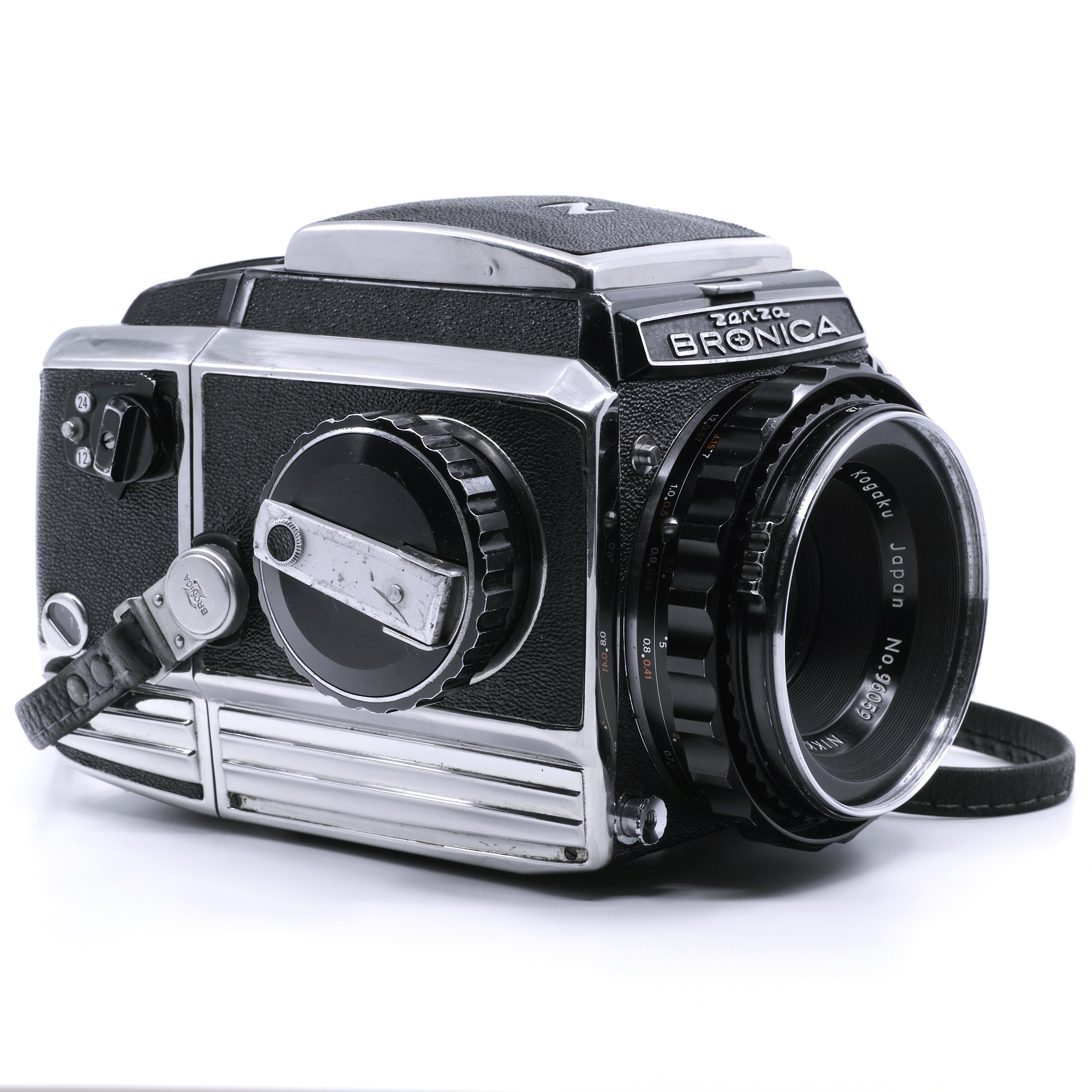 Zenza BRONICA S2, Nikkor-P 2.8/75mm on Grailium - Vintage Watches