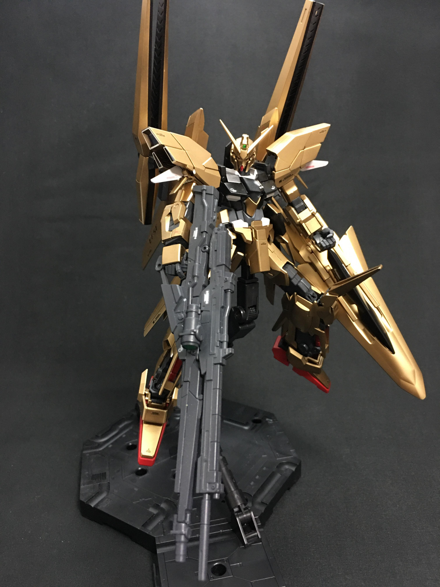 デルタカイ百式カラーで全塗装！｜Mikazuki0328さんのガンプラ作品