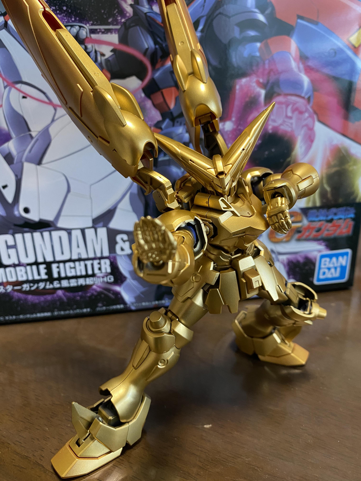 マスターガンダム ハイパーモード｜絵理ぴょんさんのガンプラ作品