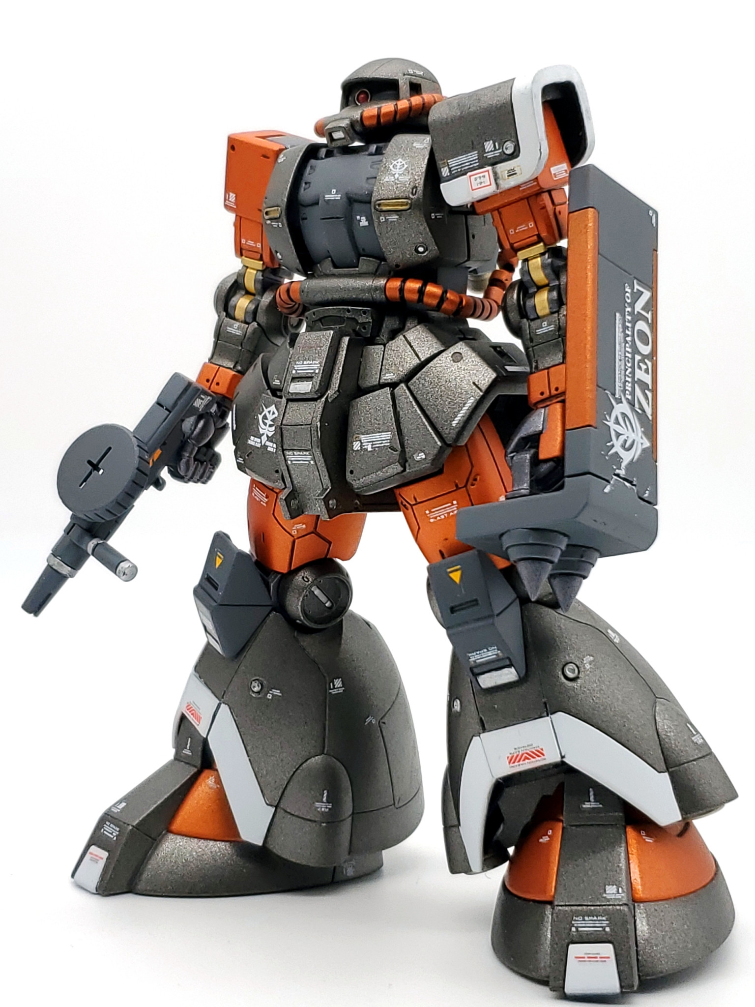 Zaku-II TYPE─JACK DANIEL'S─｜MJさんのガンプラ作品｜GUNSTA