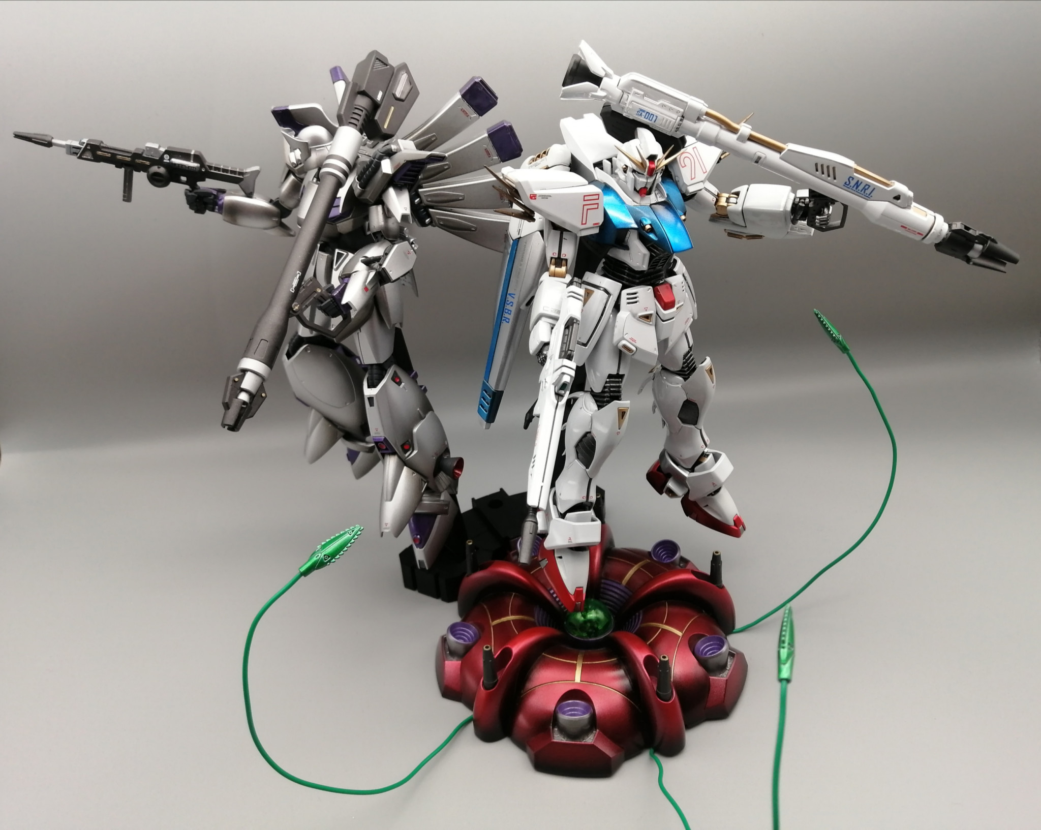 MG 1/100 ガンダムF91 Ver．2．0［チタニウムフィニッシュ