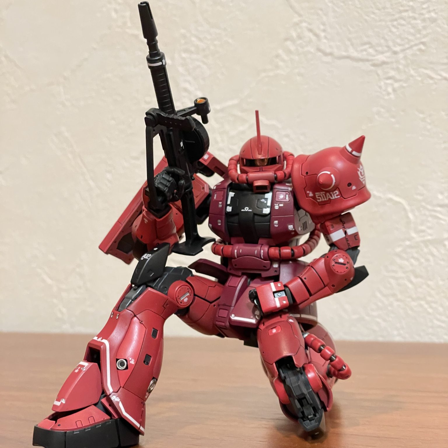 RG シャア専用ザクⅡ｜johnビルダーさんのガンプラ作品｜GUNSTA