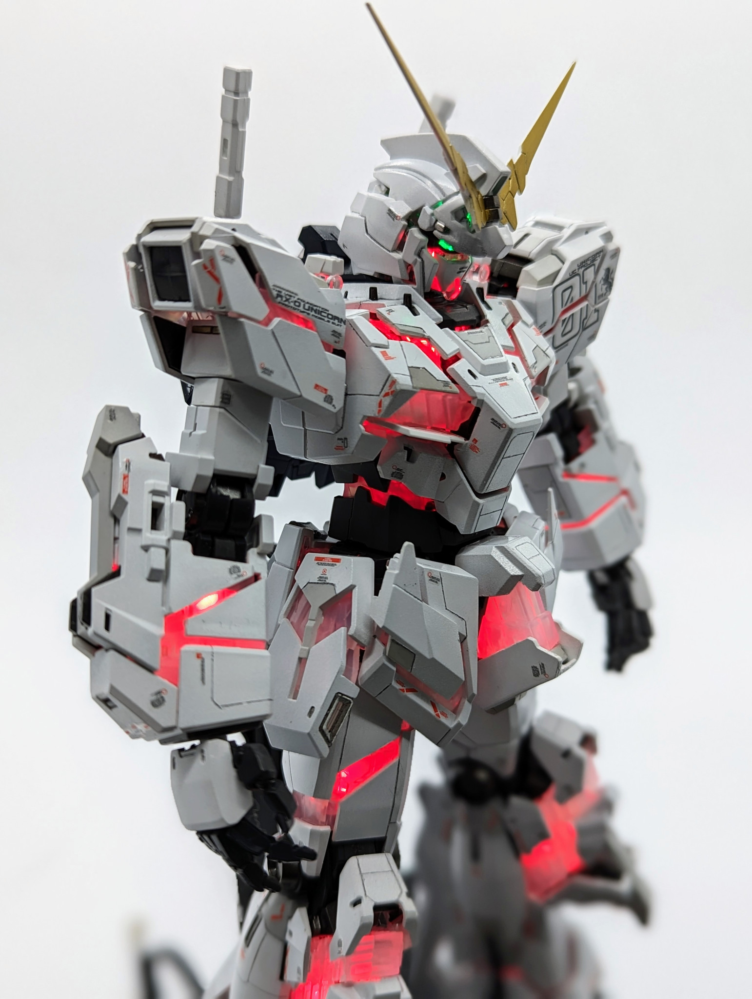 MGEXユニコーンガンダム改修塗装完成品｜kenshira0123さんのガンプラ