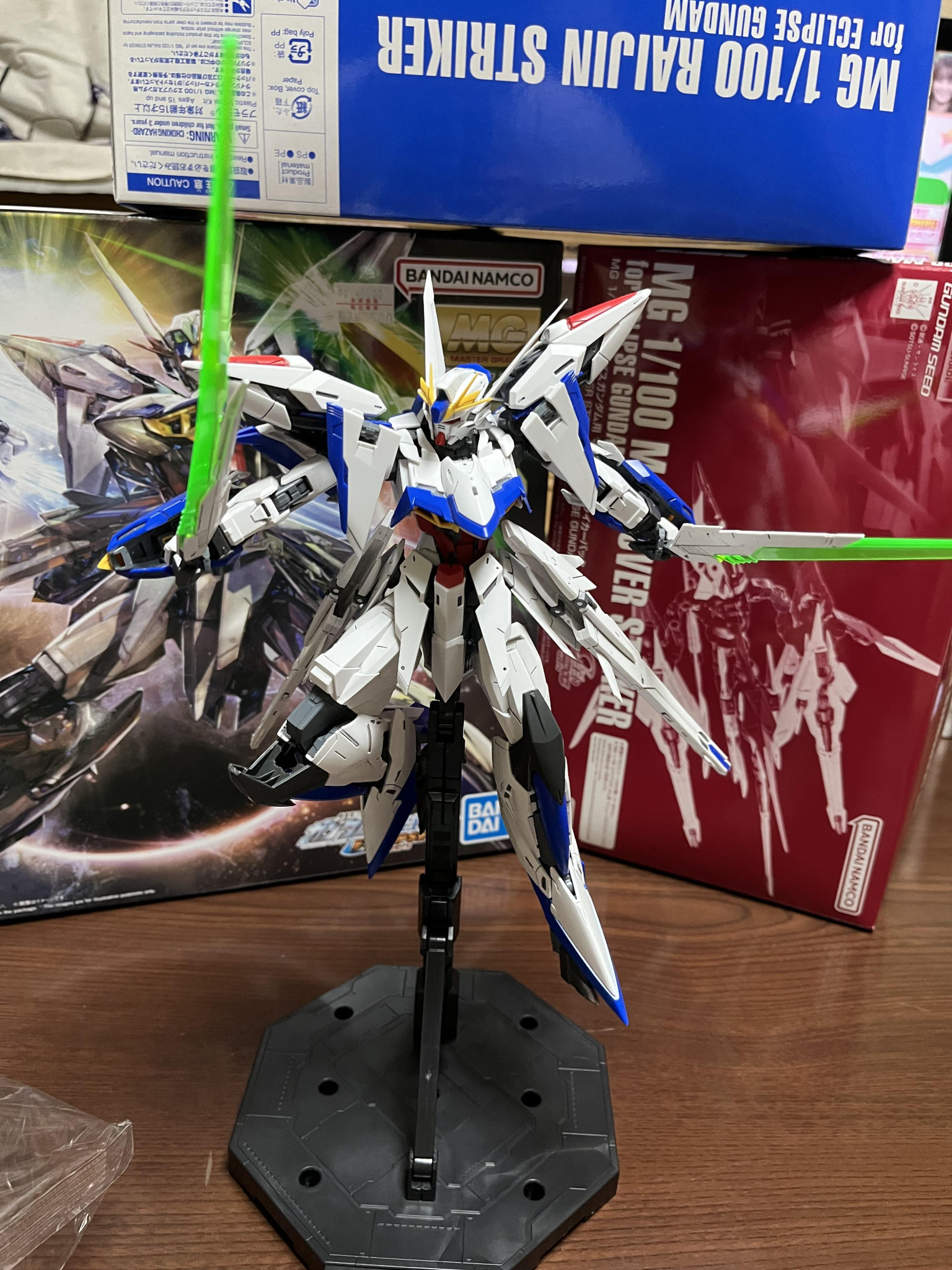 エクリプス＋マニューバ&ライジンストライカー｜ムギタロウさんの