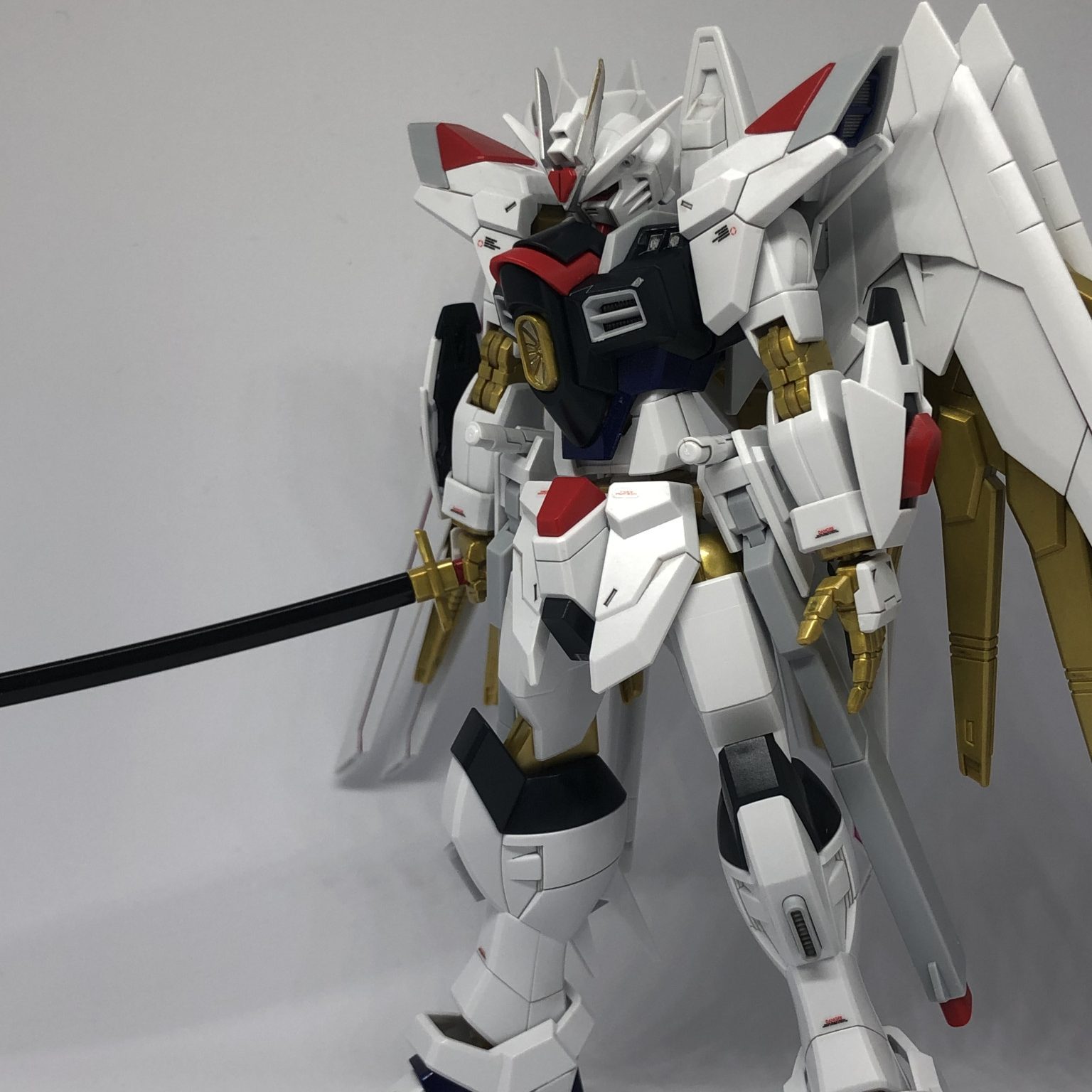 HGマイティーストライクフリーダムガンダム（部分塗装）｜dihy＠お休み