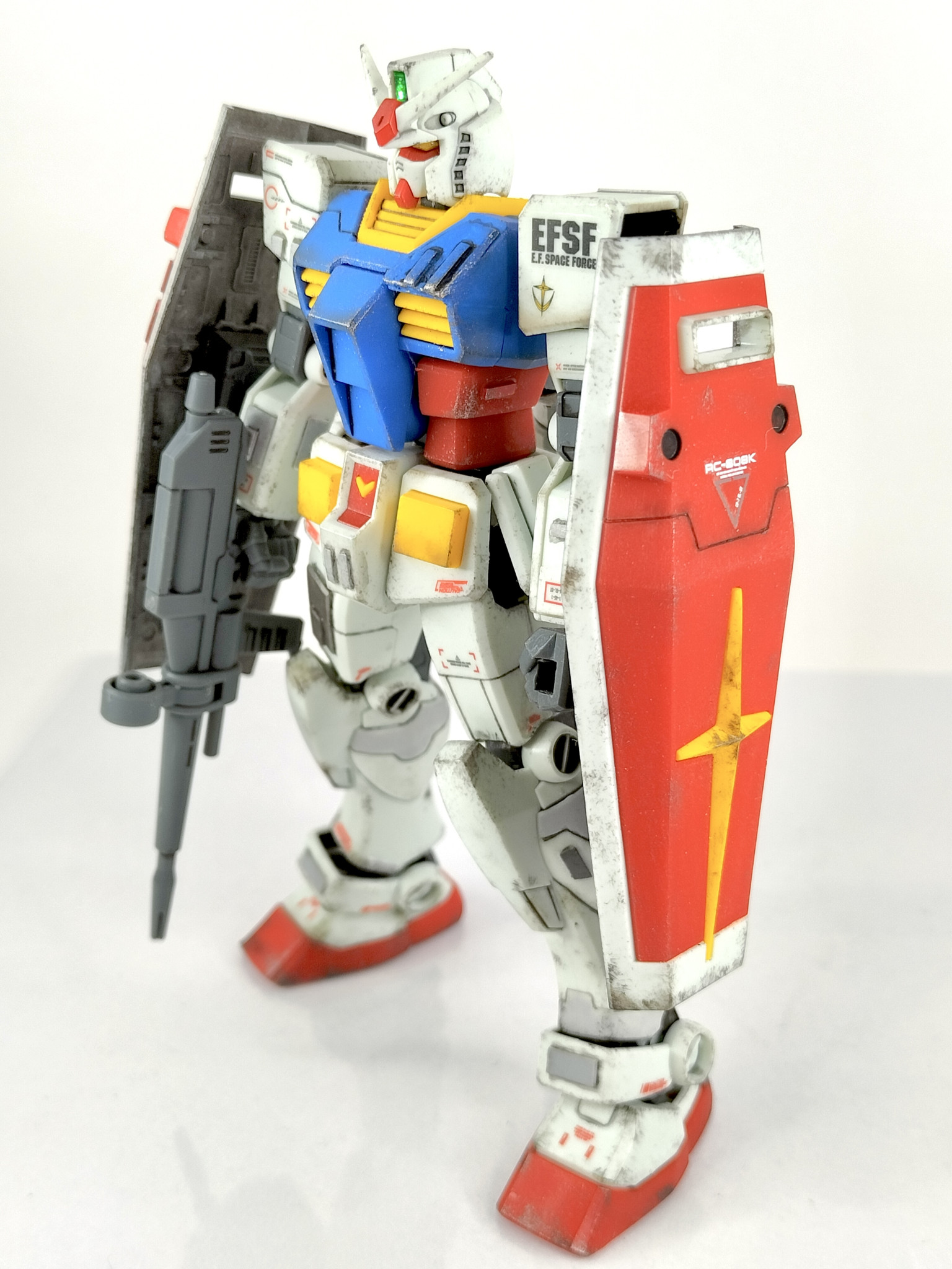 EG ガンダム ( プロトタイプカラー ) 全塗装 / ガンプラ 完成品 EG