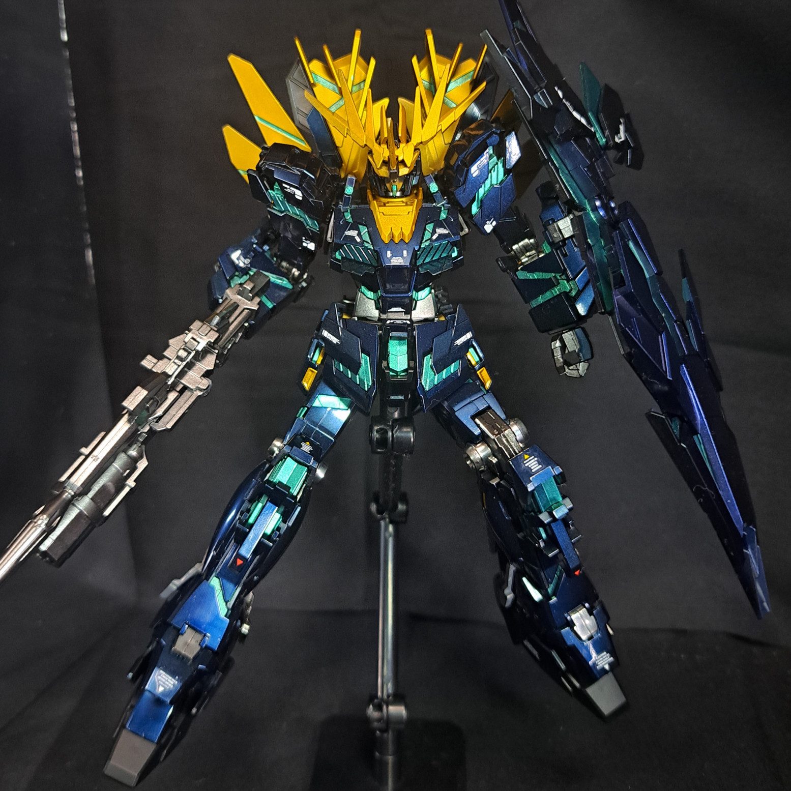 HGUC バンシィ・ノルン デストロイモード｜Nessaさんのガンプラ作品