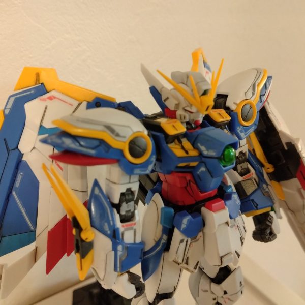 RG ウイングガンダムEW 全塗装｜zassyokuさんのガンプラ作品｜GUNSTA