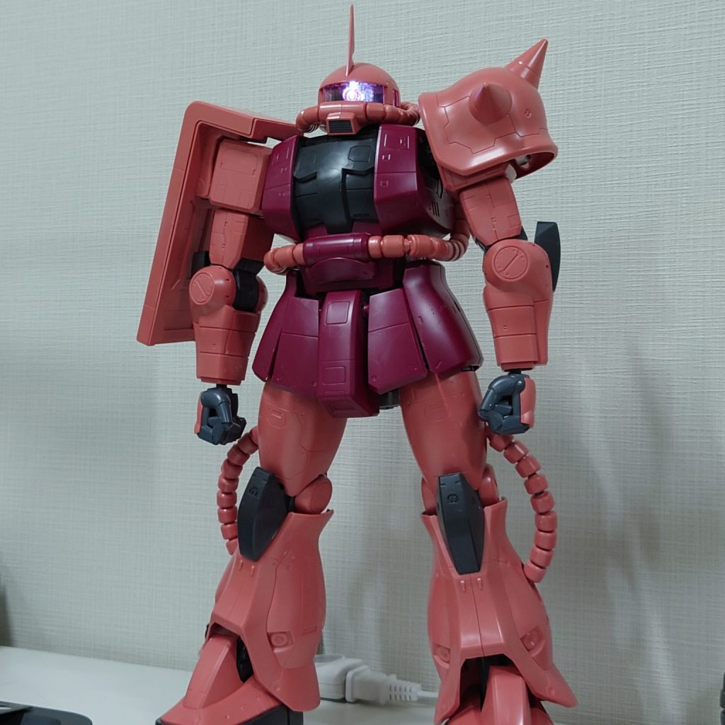 メガサイズモデル MS-06S シャア専用ザク （仮組）｜crimsonさんの