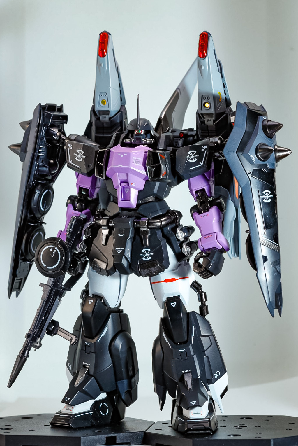 BLAZE ZAKU PHANTOM 黒い三連星仕様｜RYU-Zさんのガンプラ作品｜GUNSTA