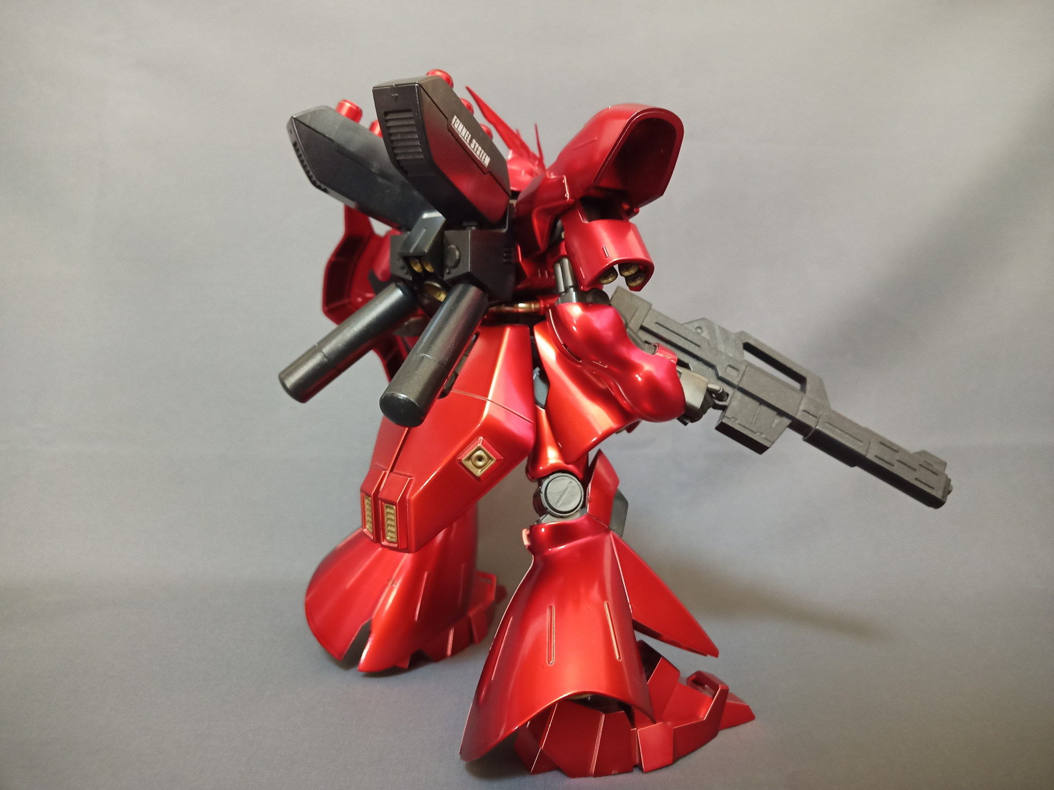 HGUCサザビー メタリックコーティングVer.｜hologramCOZさんのガンプラ