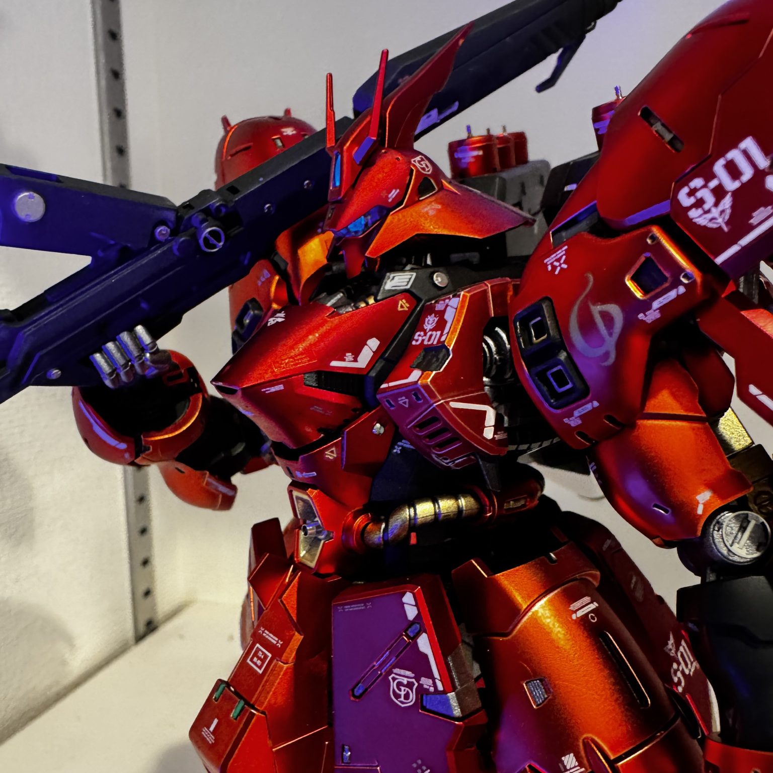 RGサザビー スペシャルコーティング艶消し仕上げ｜z700さんのガンプラ