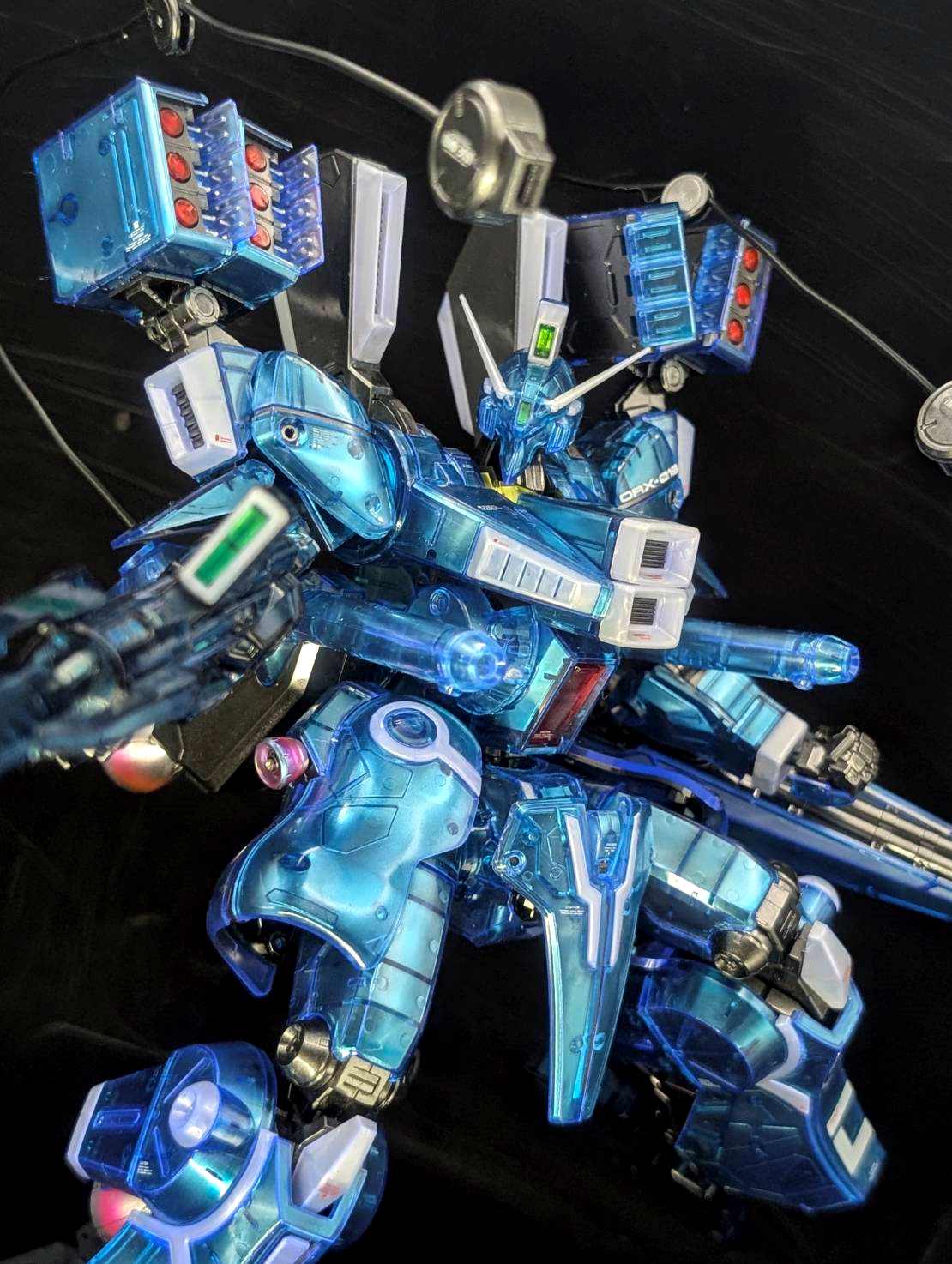 ガンベ限定 MG 1/100 ガンダム Mk-V クリアカラー メカニカルコア