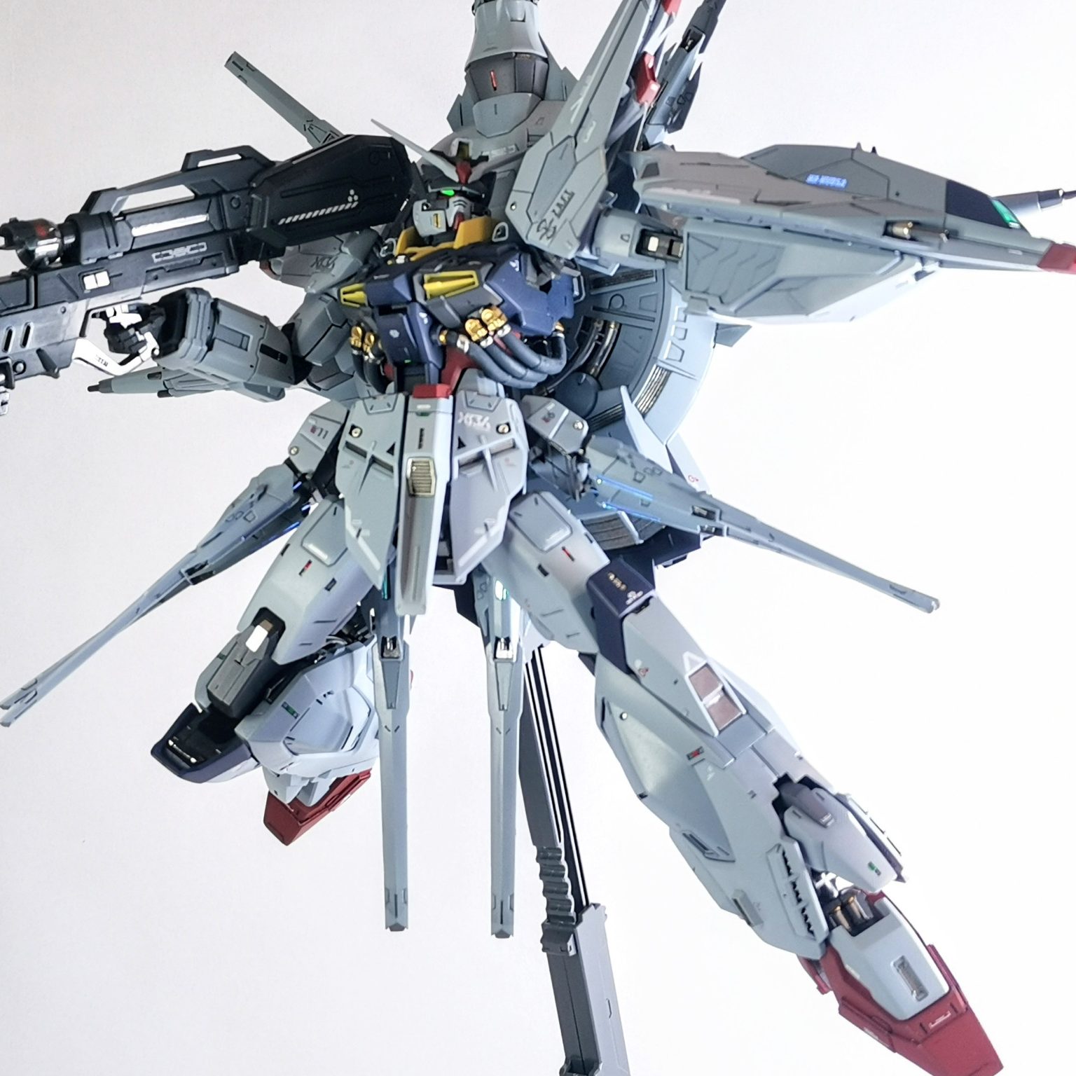 MG プロヴィデンスガンダム｜もりそば重工業さんのガンプラ作品