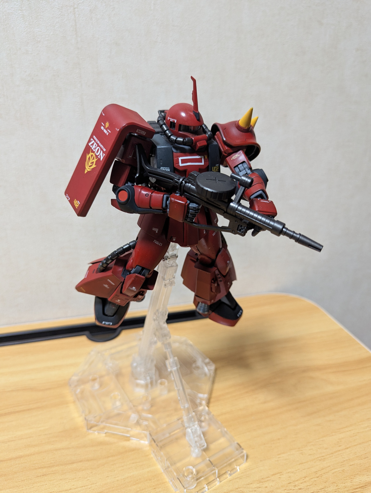 MS-06-R2 ジョニーライデン専用ザクⅡ ver2.0｜ZX14Rさんのガンプラ