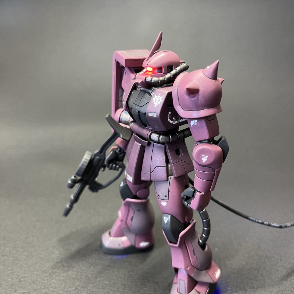 シャア専用ザクⅡ HGUC 電飾 全塗装｜あのーどさんのガンプラ作品