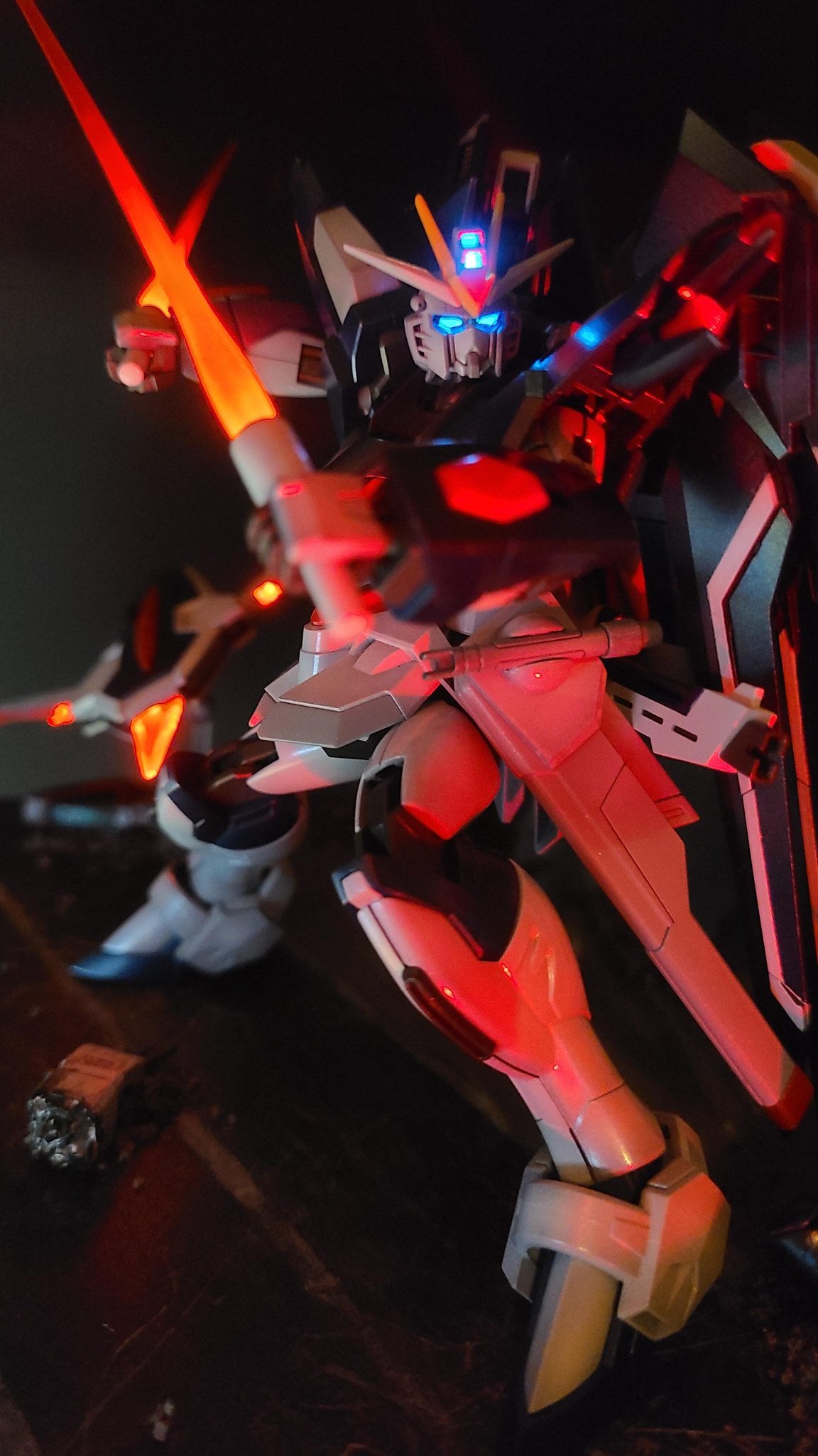 HGライジングフリーダム(お手軽電飾&ジオラマ)｜まろすけさんの