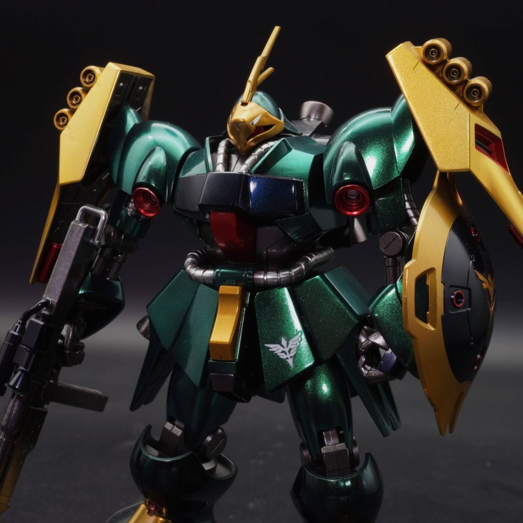 HGUC ヤクト・ドーガ(ギュネイ・ガス専用機) メタリック塗装｜あるむ