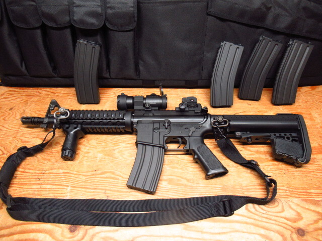 次世代電動ガンソップモッドm4カスタム マガジン3本付き バッテリー2本