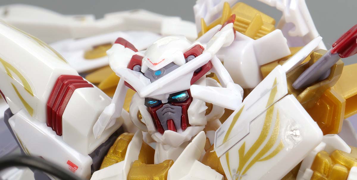 RG ガンダムアストレイゴールドフレーム天ハナ レッドフレーム