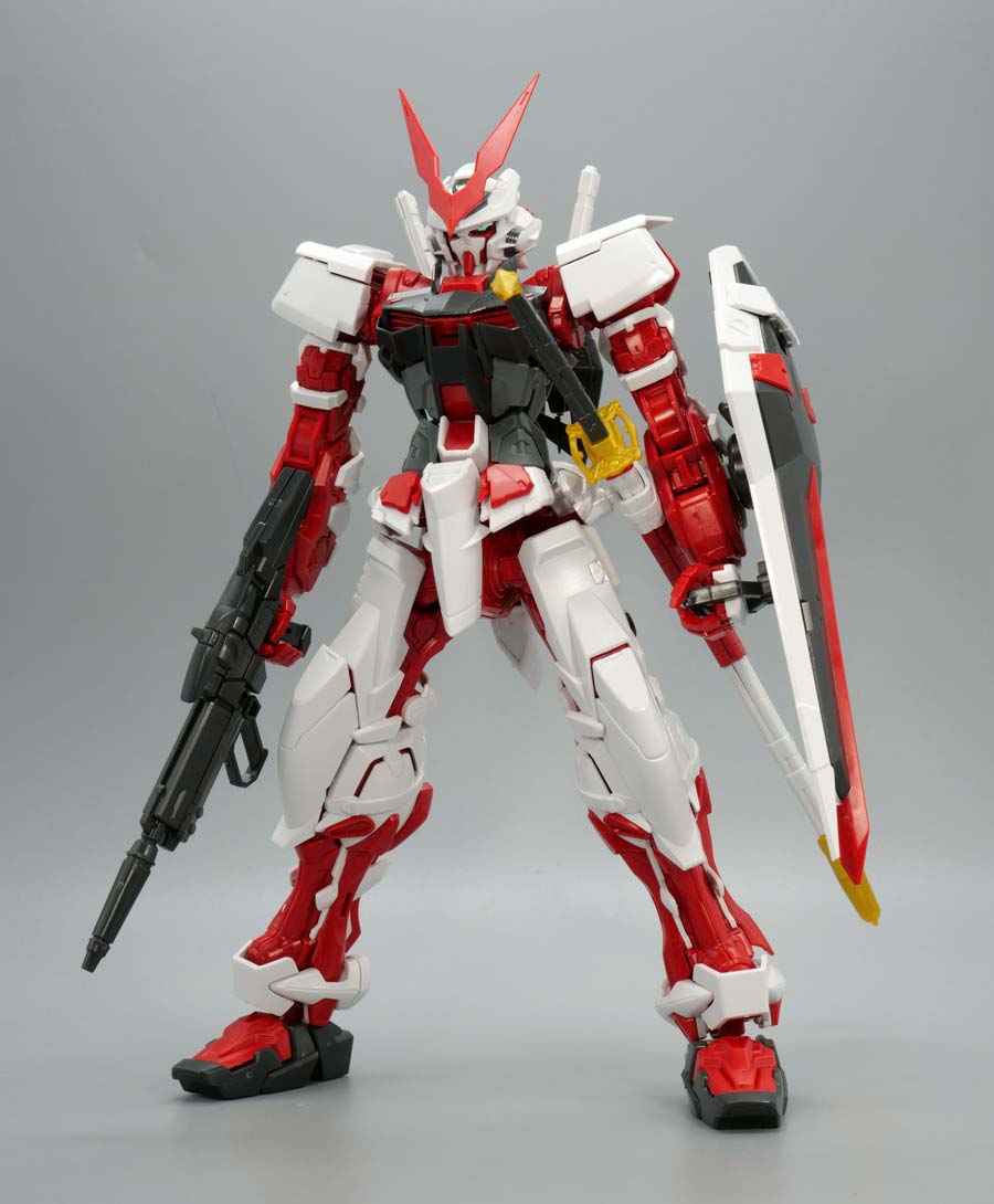 ガンプラ】MG 1/100 ガンダムアストレイ レッドドラゴン レビュー