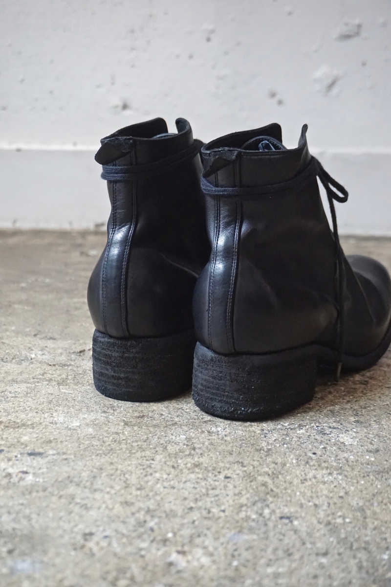 No PL11L. Laced Up Boots Horse Full Grain. BLKT(Black). GUIDI