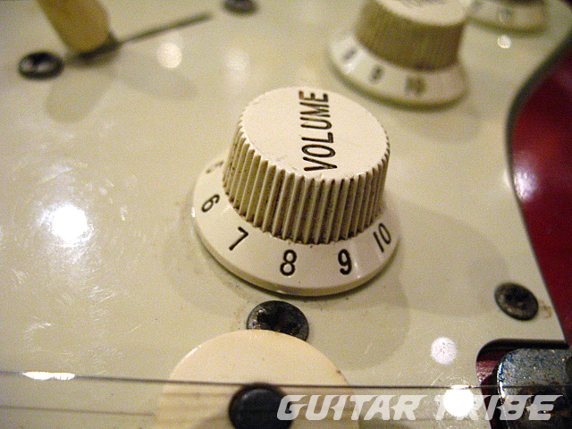 Ibanez 1981 TS-808 MALAYSIA Chip VS Ibanez TS808 GUITAR TRIBE