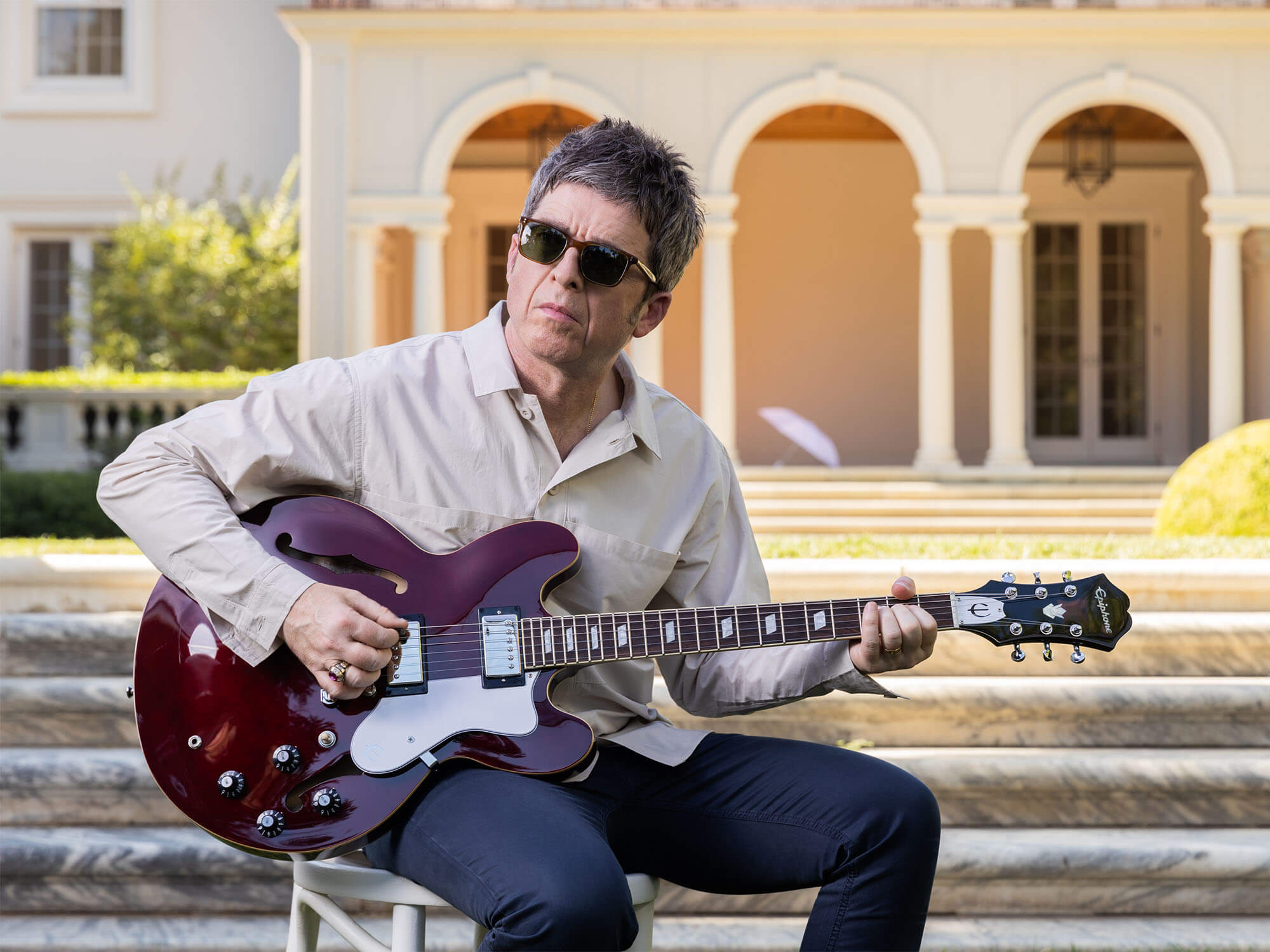 Epiphone unveils Noel Gallagher Riviera