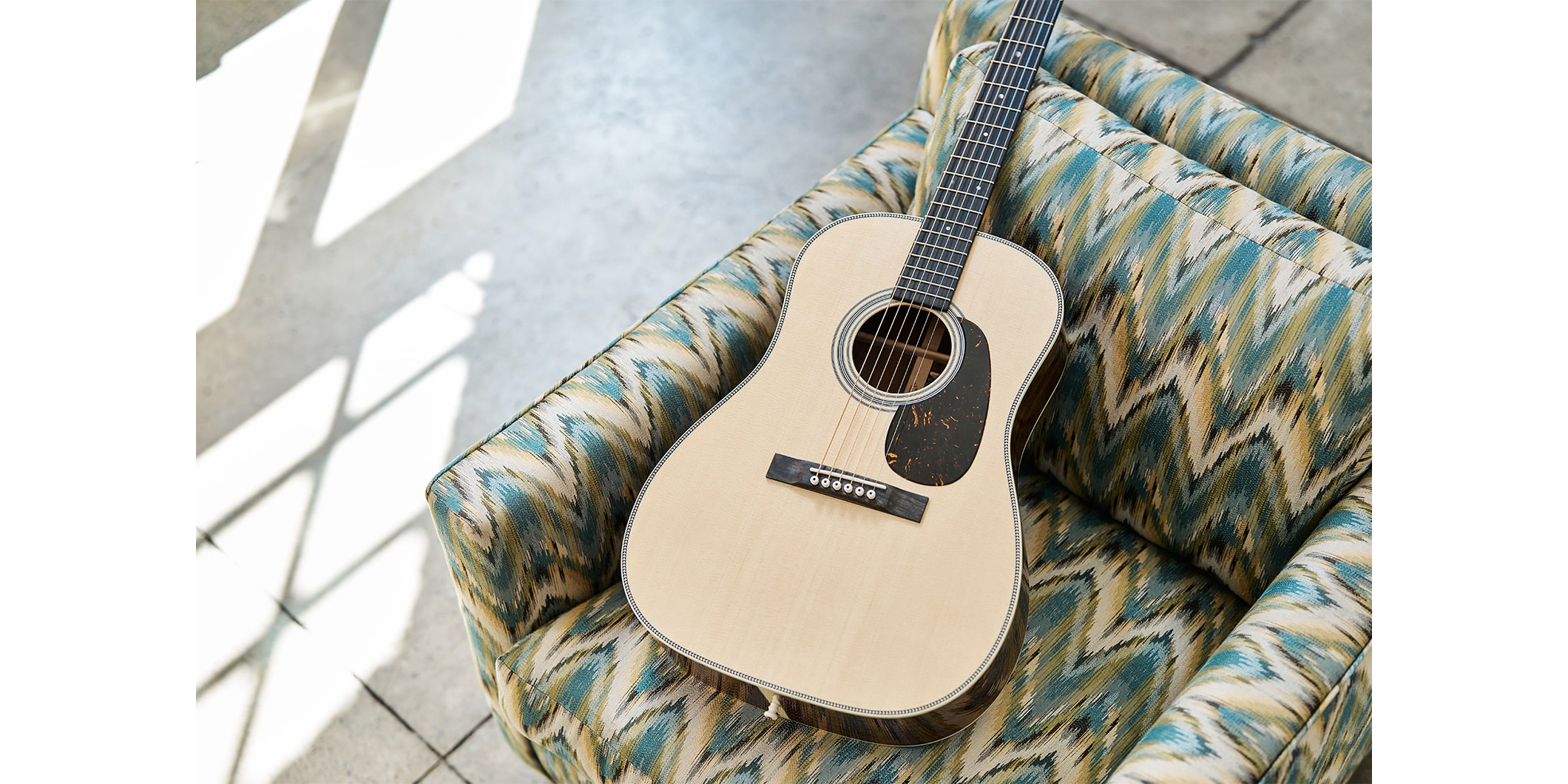 マーティンより、クリス・マーティン4世自身がハワイアン・ギターを