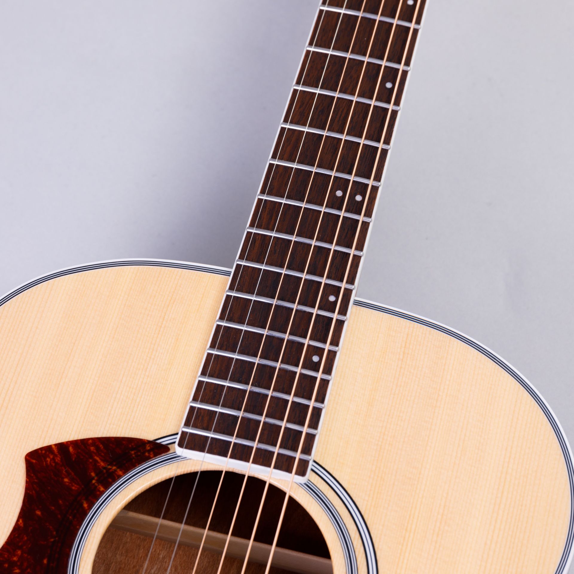 アコースティックギター】James J-300A/LH｜小ぶりで演奏しやすい人気