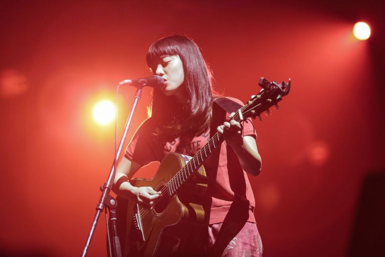 シンガーソングライター”あいみょん”のギターをご紹介！ | ギタセレ