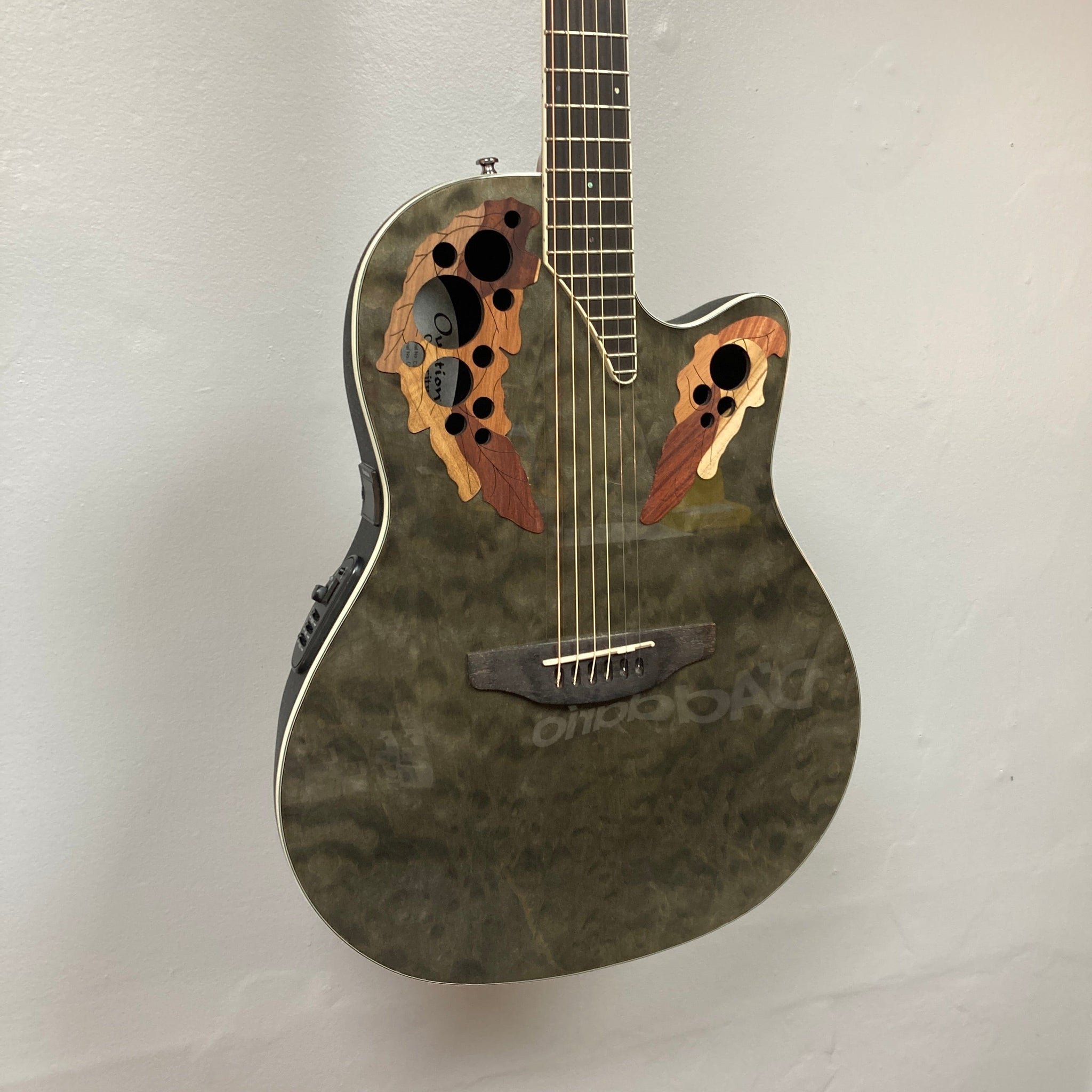 Ovation Celebrity Elite Acoustic Guitar: Perfect for Musicians