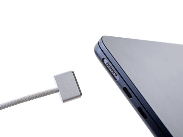 MacBook Air 2022 (M2) バッテリーの交換 - iFixit 修理ガイド