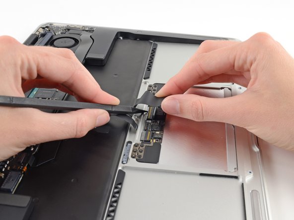 MacBook Air 13インチ Early 2017 トラックパッドの交換 - iFixit 修理