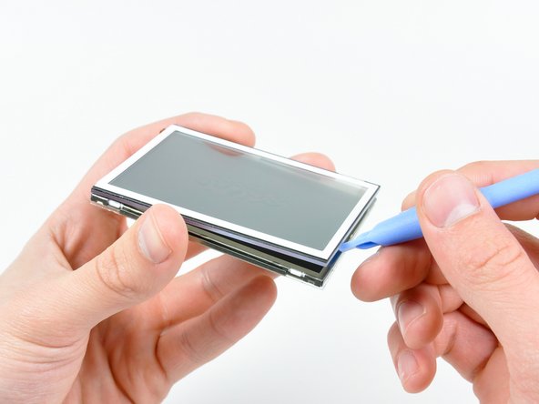 Nintendo DSiの下部LCDの交換 - iFixit 修理ガイド