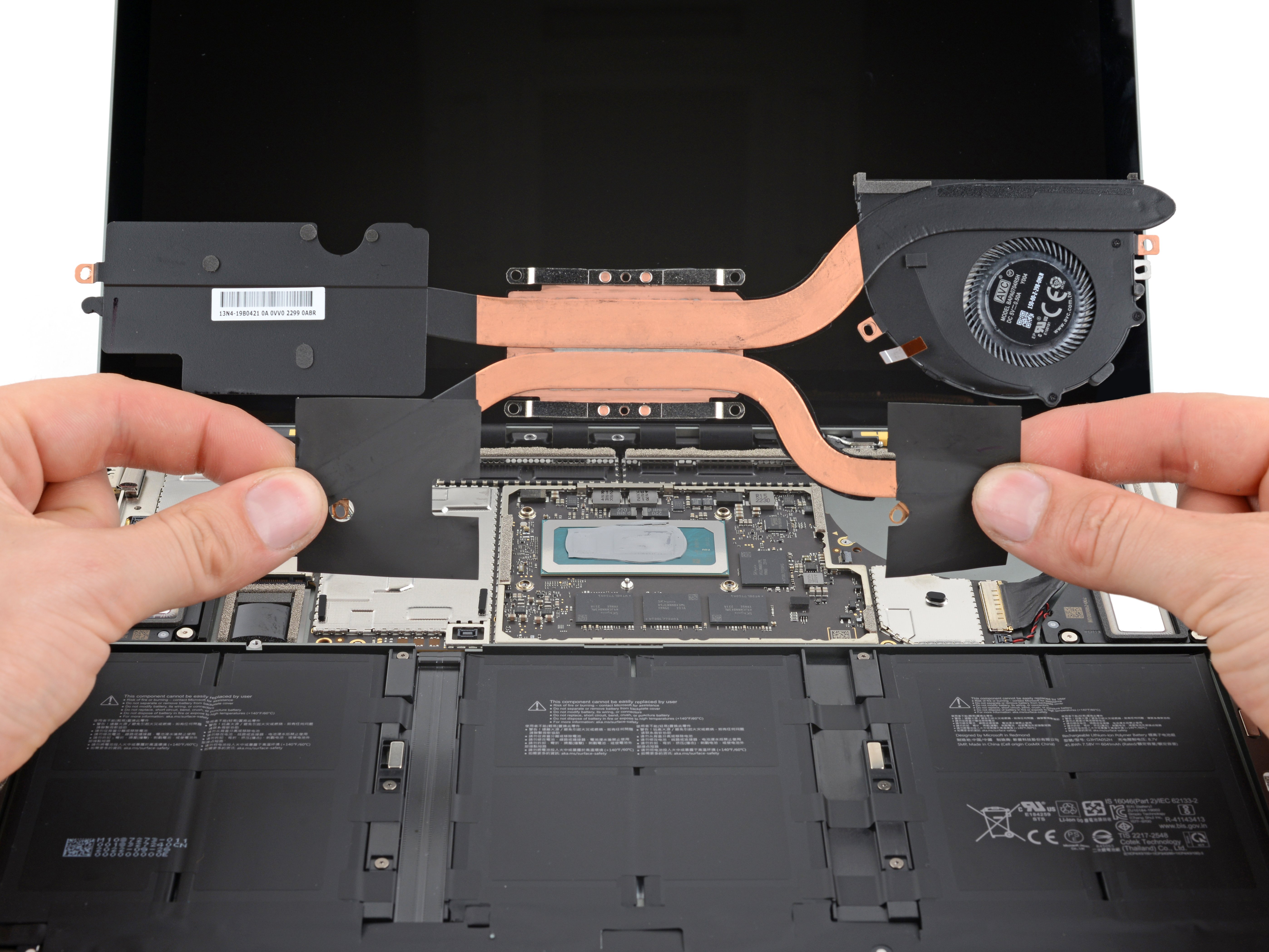 Microsoft Surface Laptop 4（13.5インチモデル）のヒートシンクと