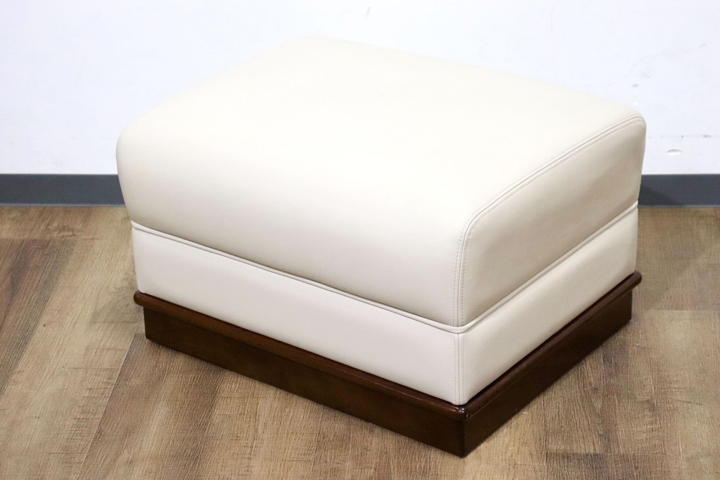 GMHN309C○モリシゲ / MORISHIGE オットマン フットスツール 腰掛け 足