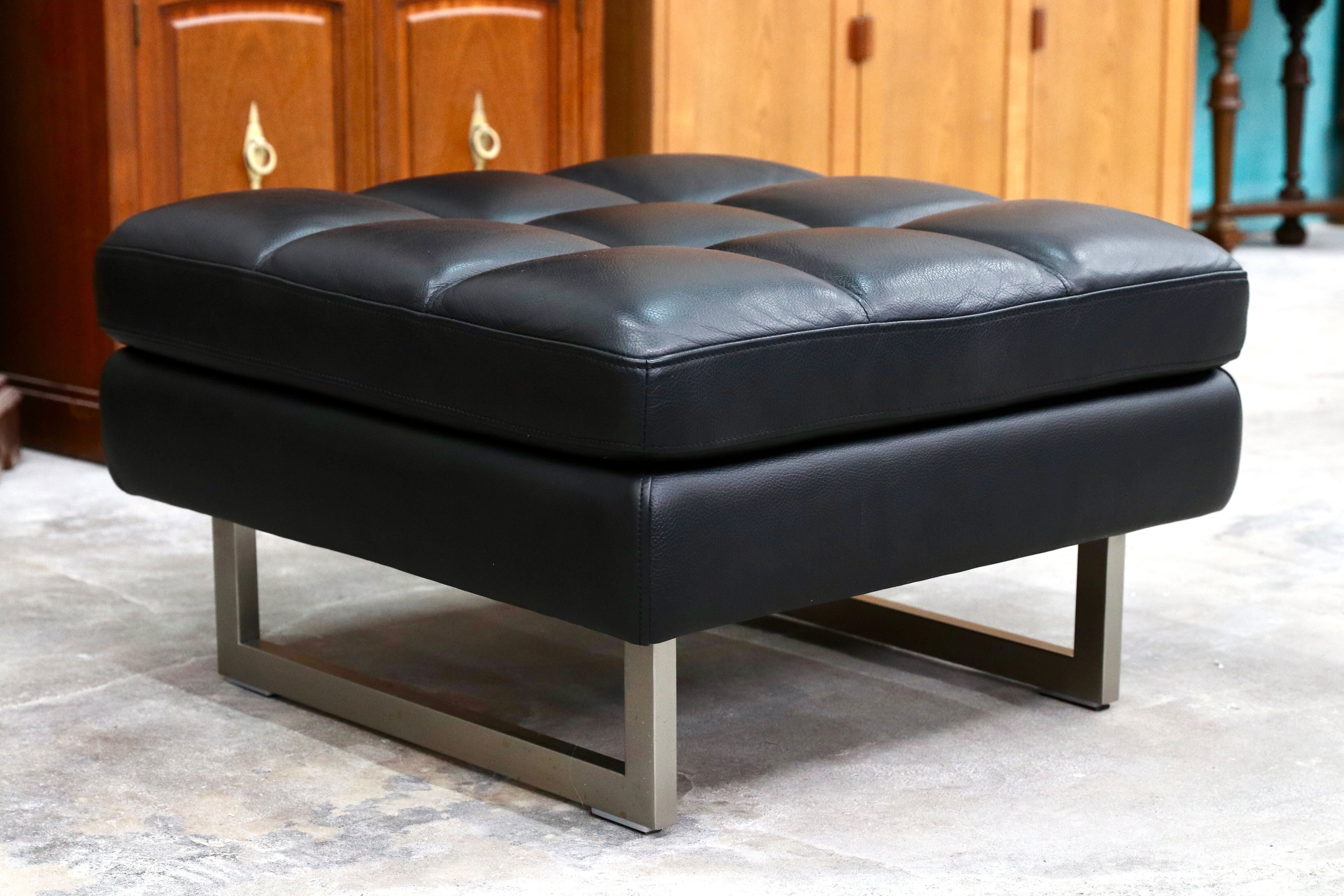 KELVIN GIORMANI 黒総革張り オットマン ブラック 75041-7 KELVIN