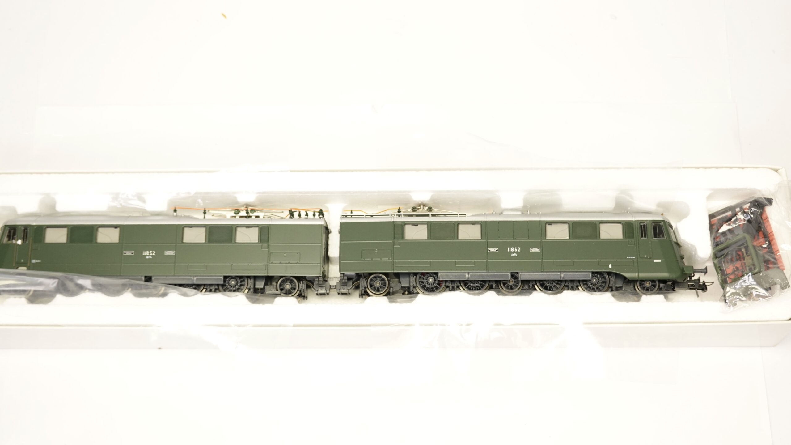 Roco 43770 H0 SBB Ae 8/14 Landilok sehr kraftvoll