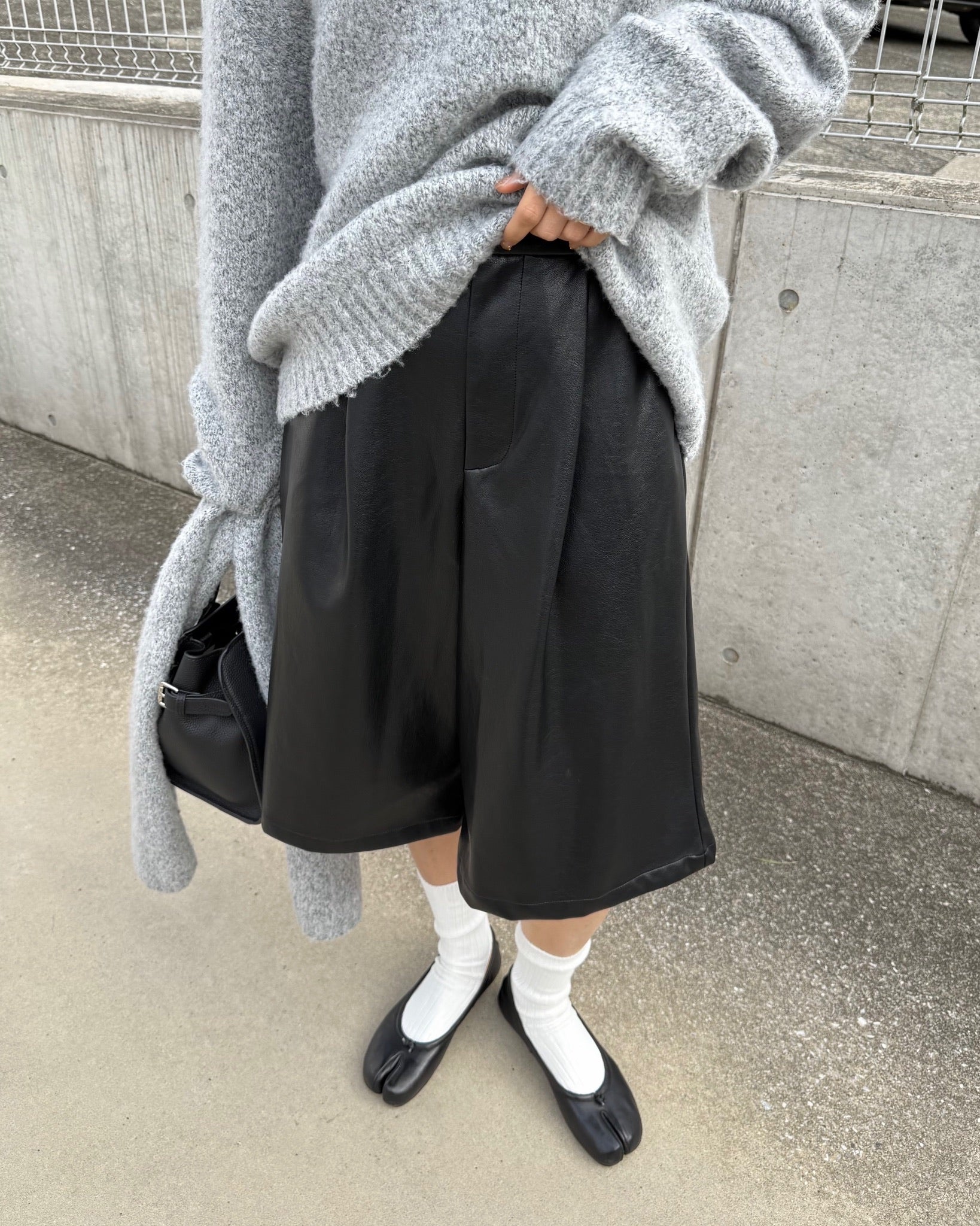 フェイクレザーガウチョパンツ 2225 – gypsophila