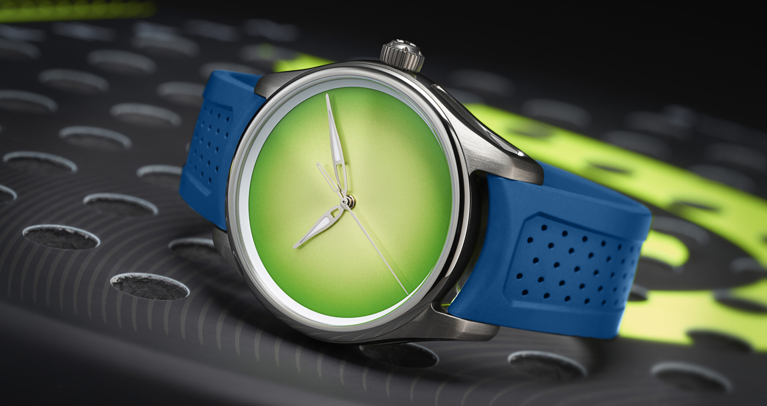Pioneer Centre Seconds Concept Citrus Green - H. Moser & Cie.