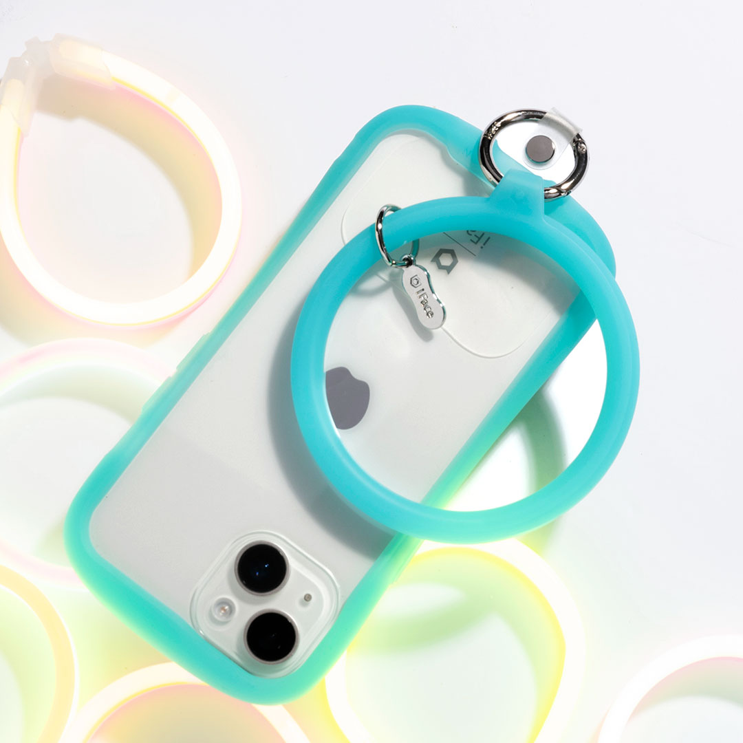 今年の春のお出かけはこれで決まり！腕輪型のスマホストラップにNeo